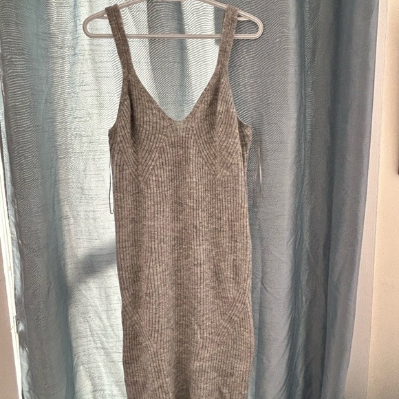 Dex Gray Ribbed Midi Dress-XL- form fitting- slits bottom hem. New or like new - Picture 9 of 9